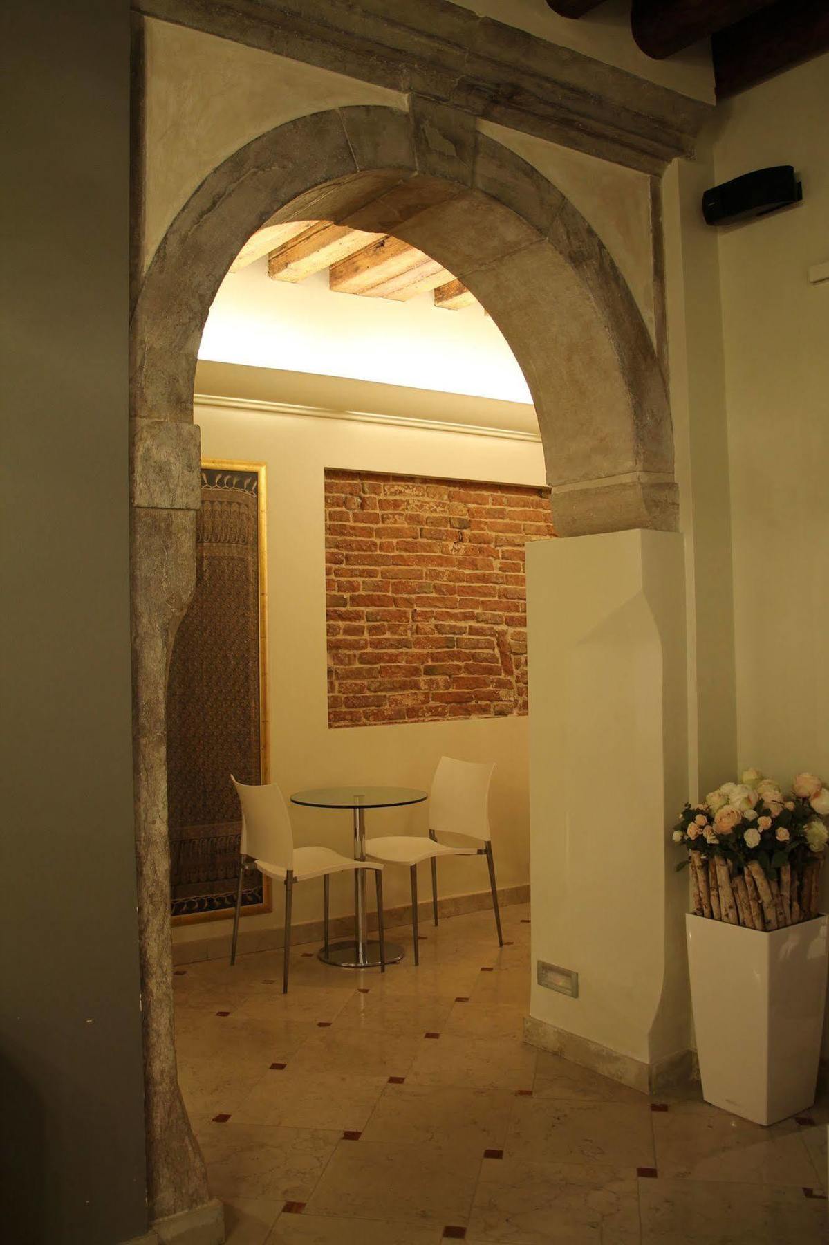 Al Tiepolo 3* Venice